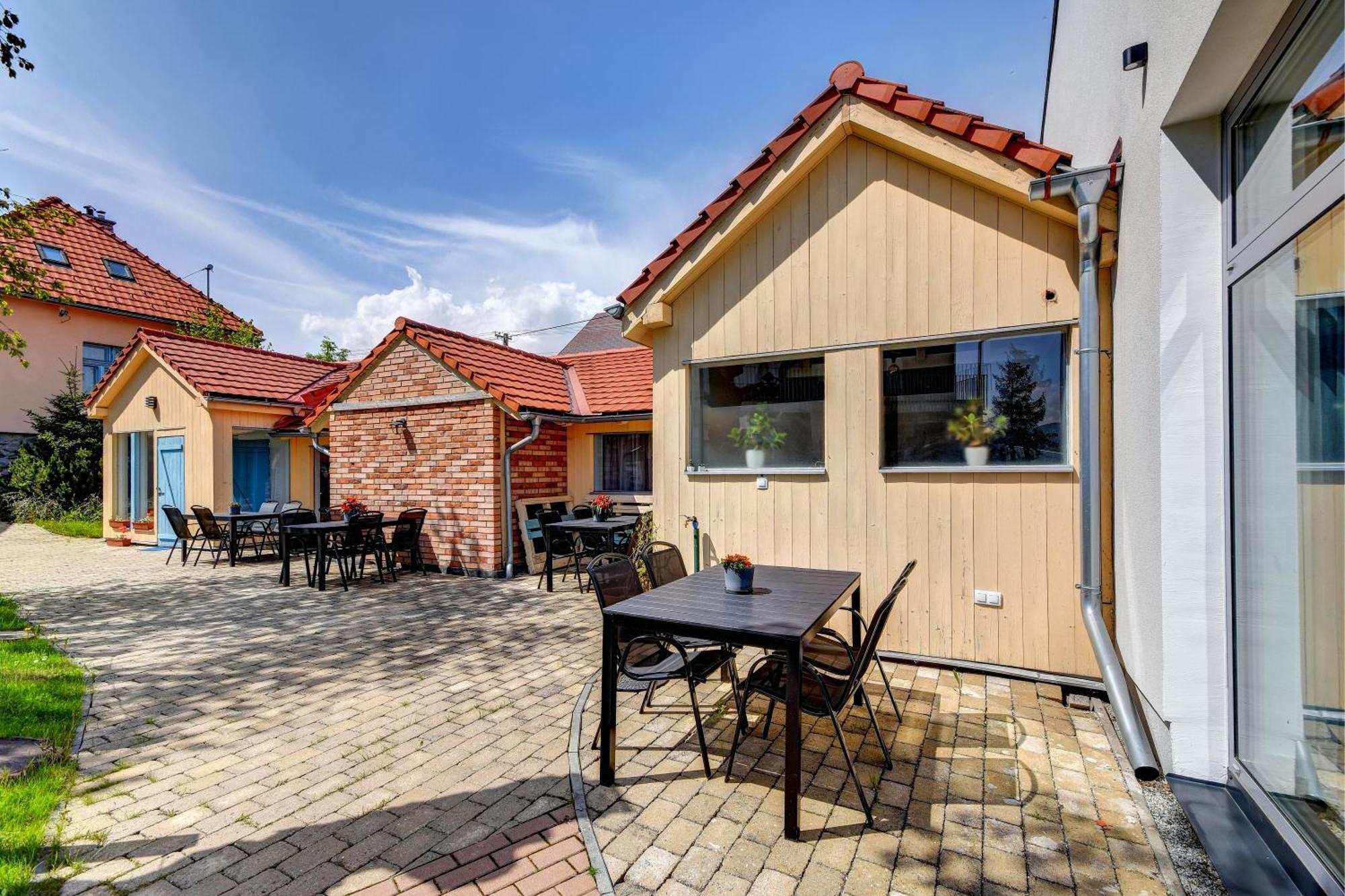 Penzion Ceresnovy Sad & Wellness Vysoke Tatry Exterior photo
